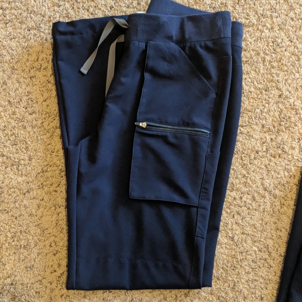 Scrub pants